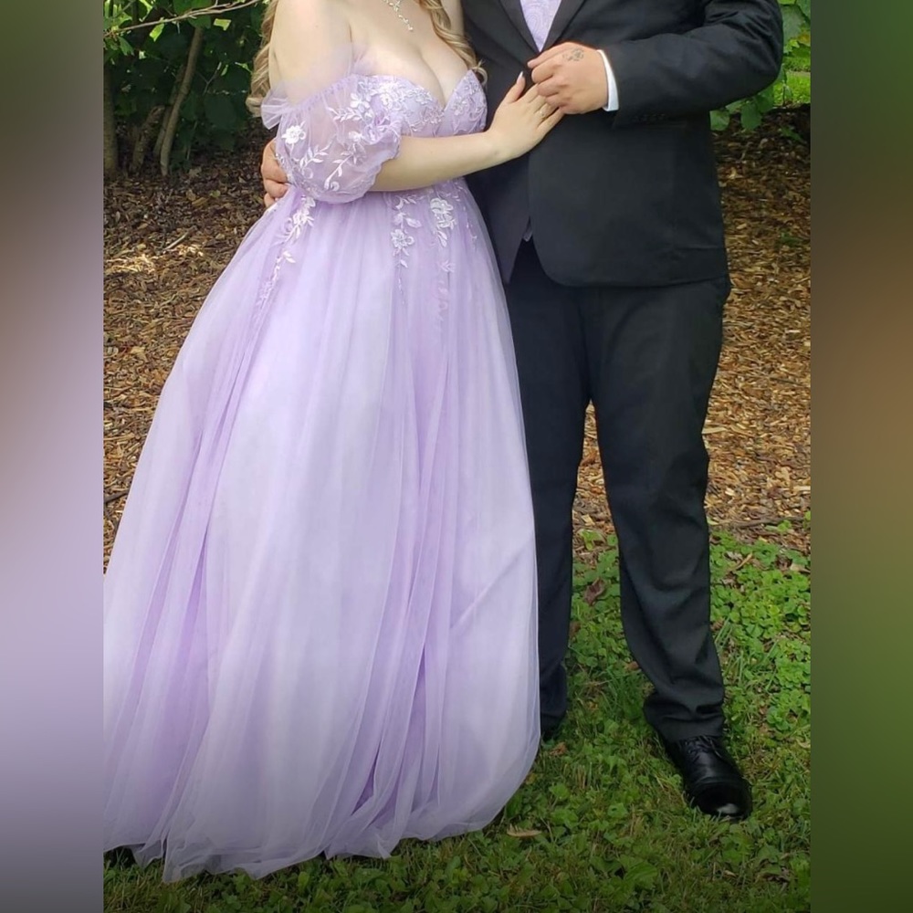 Hebeos Prom Dress - Picture 3 of 5